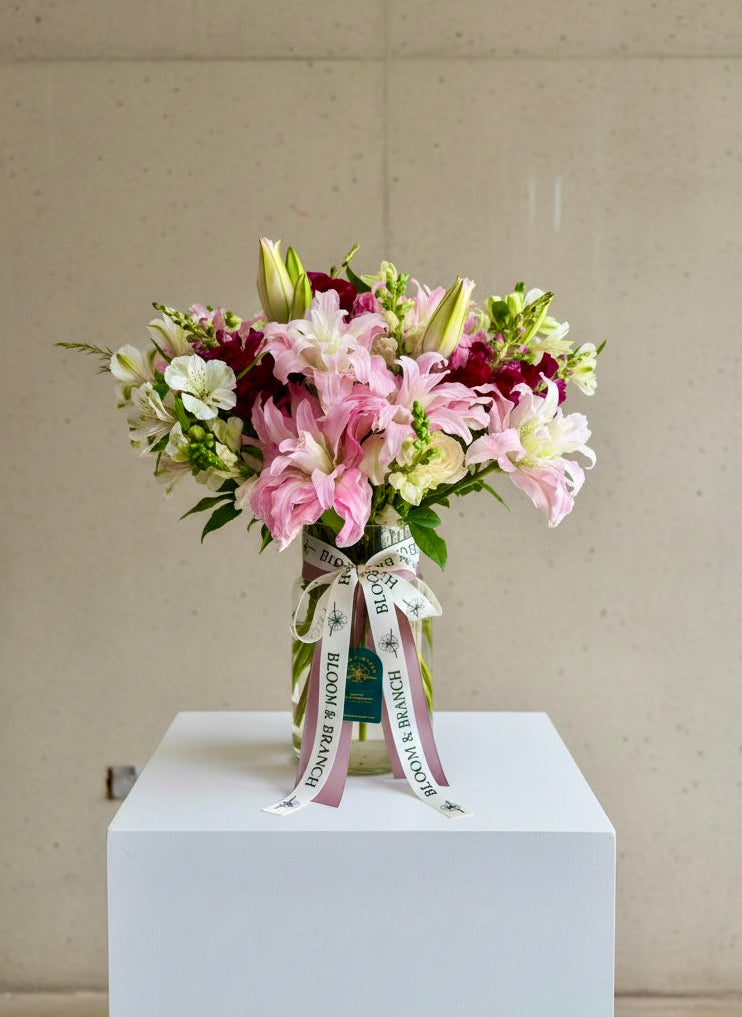 Pink Serenity – Rose Lily Vase