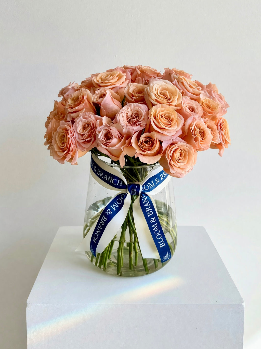 50 Peach Roses in Glass Vase | Luxury Rose Bouquet Sydney